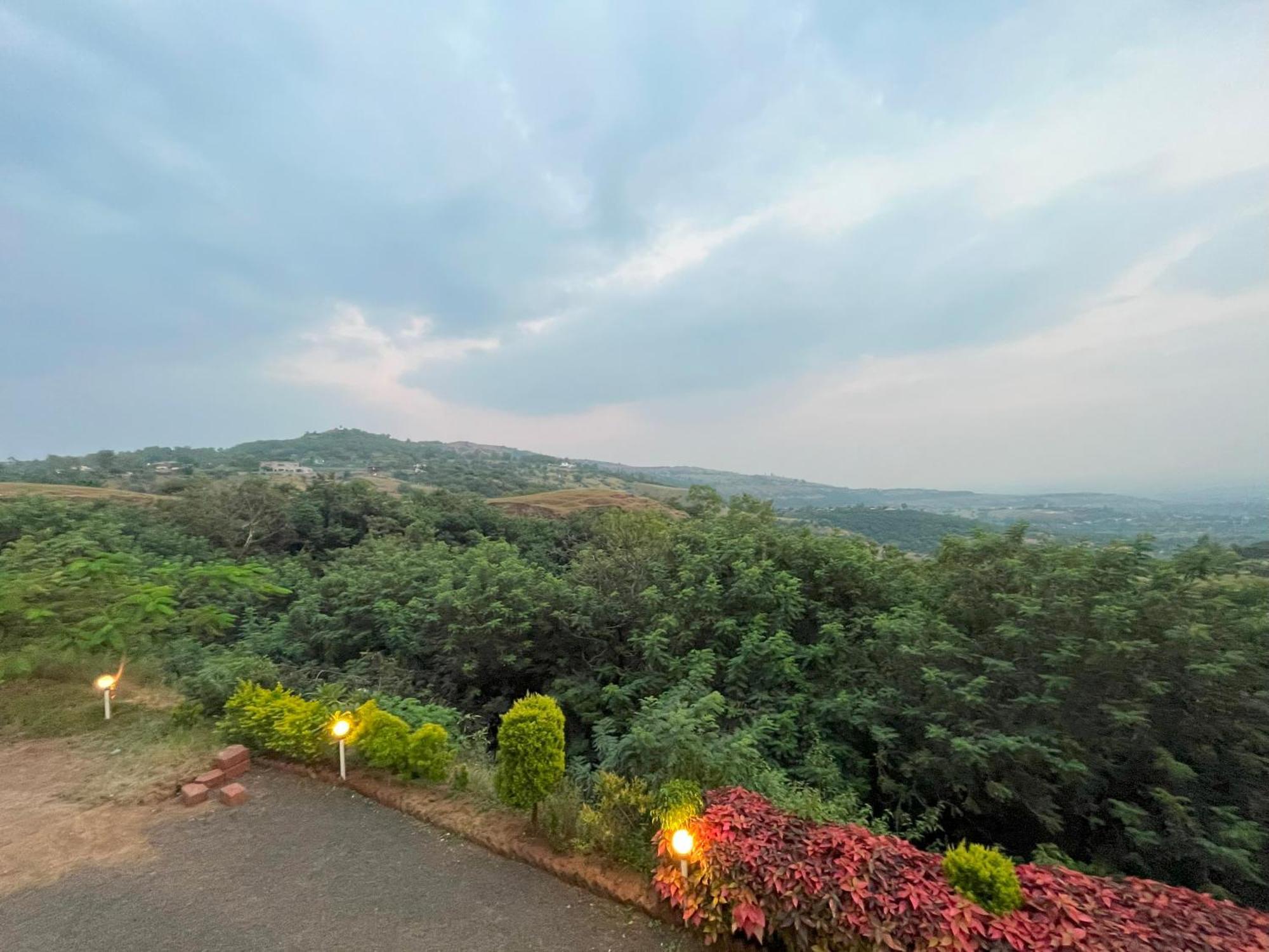 Anand Valley Hotel Panhala Exterior foto